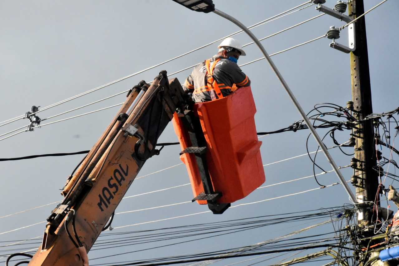Camacã: Prefeitura começa a implantar Luminária de Tecnologia LED em toda a cidade